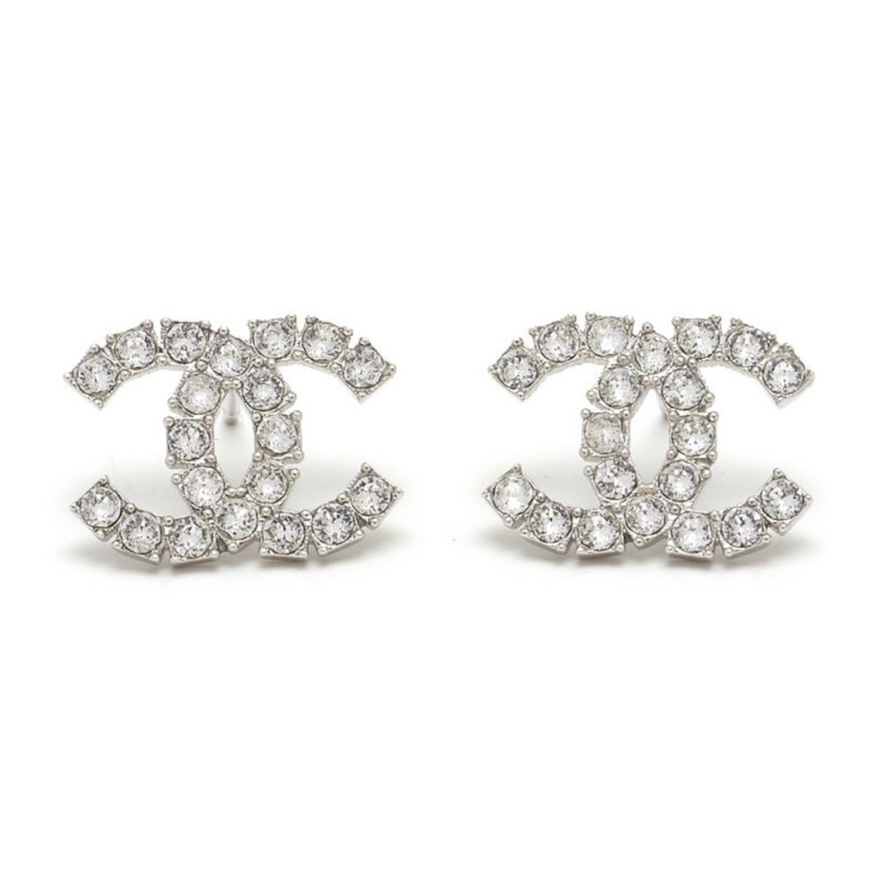 🎃👻 Halloween SALE👻🎃 Chanel Classic CC Crystals Earrings